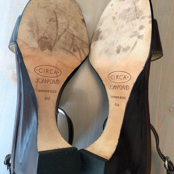 Circa Joan & David Brown T-Strao Sandal - Picture 4 of 13